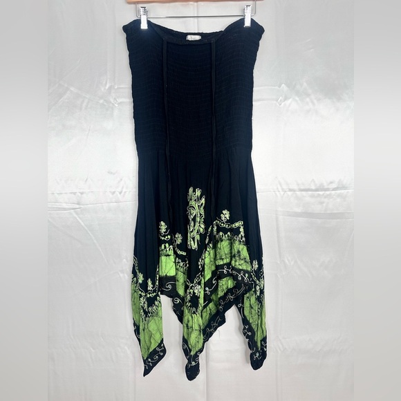 Halter Dress Womens Black Green Smocked Boho Gypsy Asymmetric Maxi Size Med - Picture 1 of 9